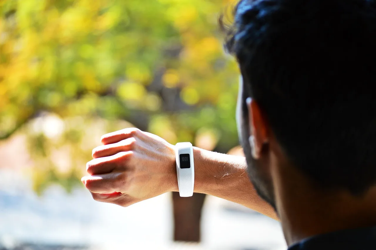 ¿El anillo inteligente más pequeño del mundo? Oura lanza el Ring 5 con un diseño radicalmente más fino