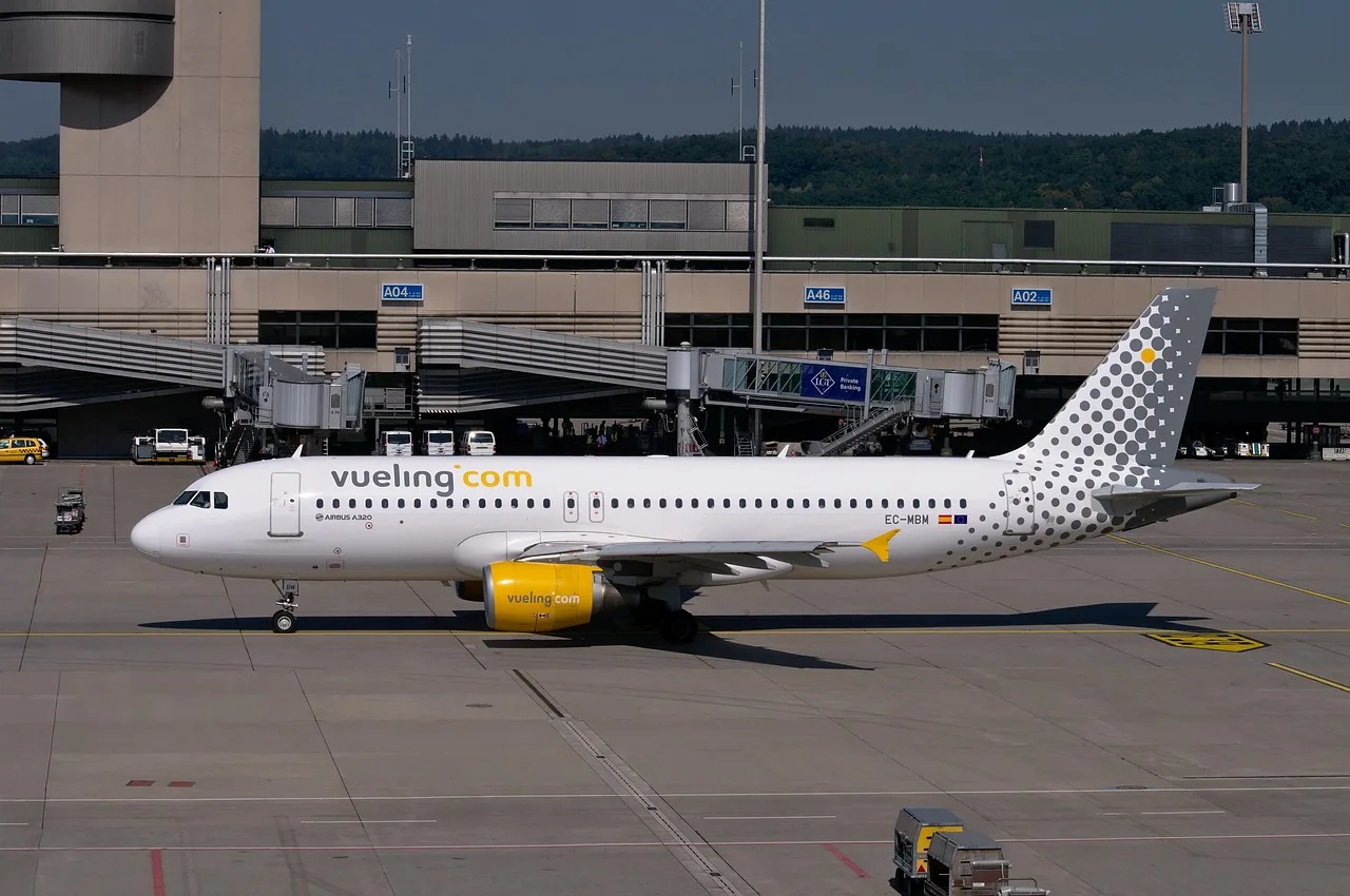 ¿Navegando a 30,000 pies? American Airlines despliega Starlink en más de 500 aviones