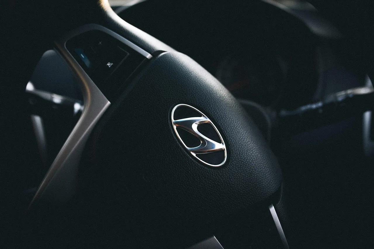 Hyundai revela Pleos: su nuevo sistema de infotainment con IA, botones físicos y un gran truco