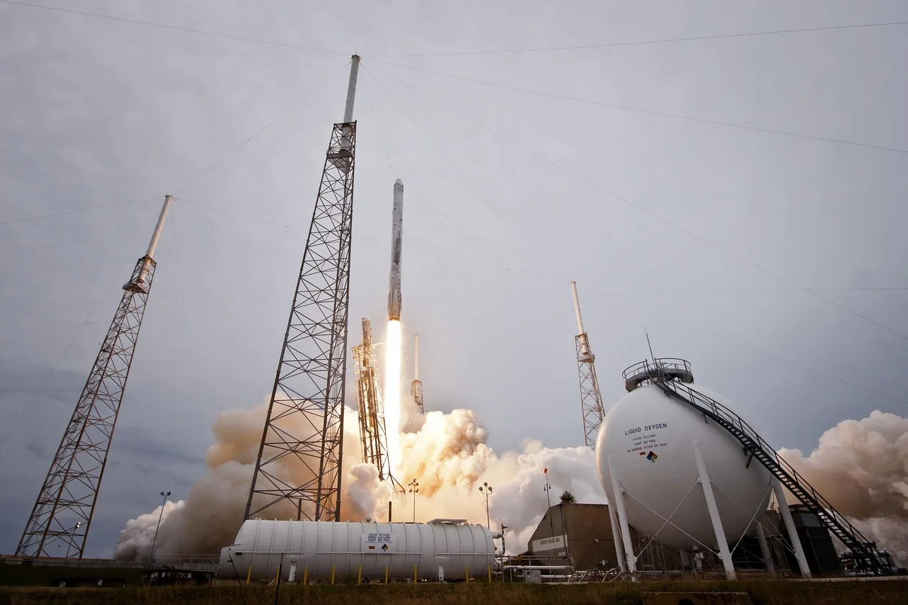 Desvelados: SpaceX abre sus cuentas de billones por fin. Esto es lo que gastó en IA