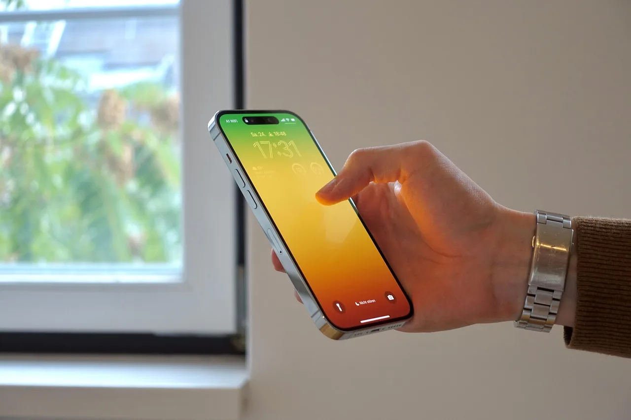 ¿Te prometió Apple una Siri superinteligente que nunca llegó? Tienes derecho a una compensación económica