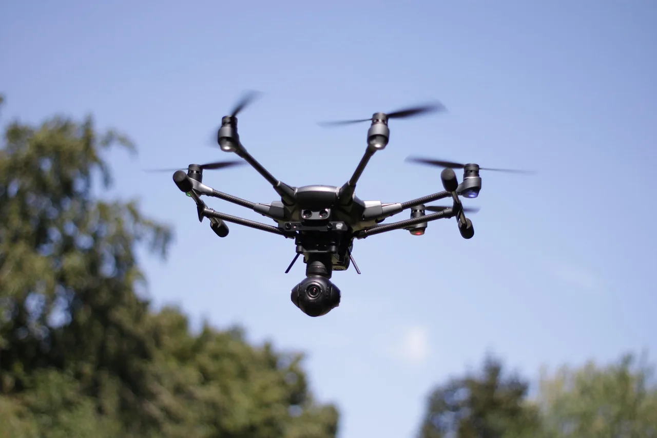 Drones Baratos, Amenazas Letales: La Evolución del Campo de Batalla en Ucrania