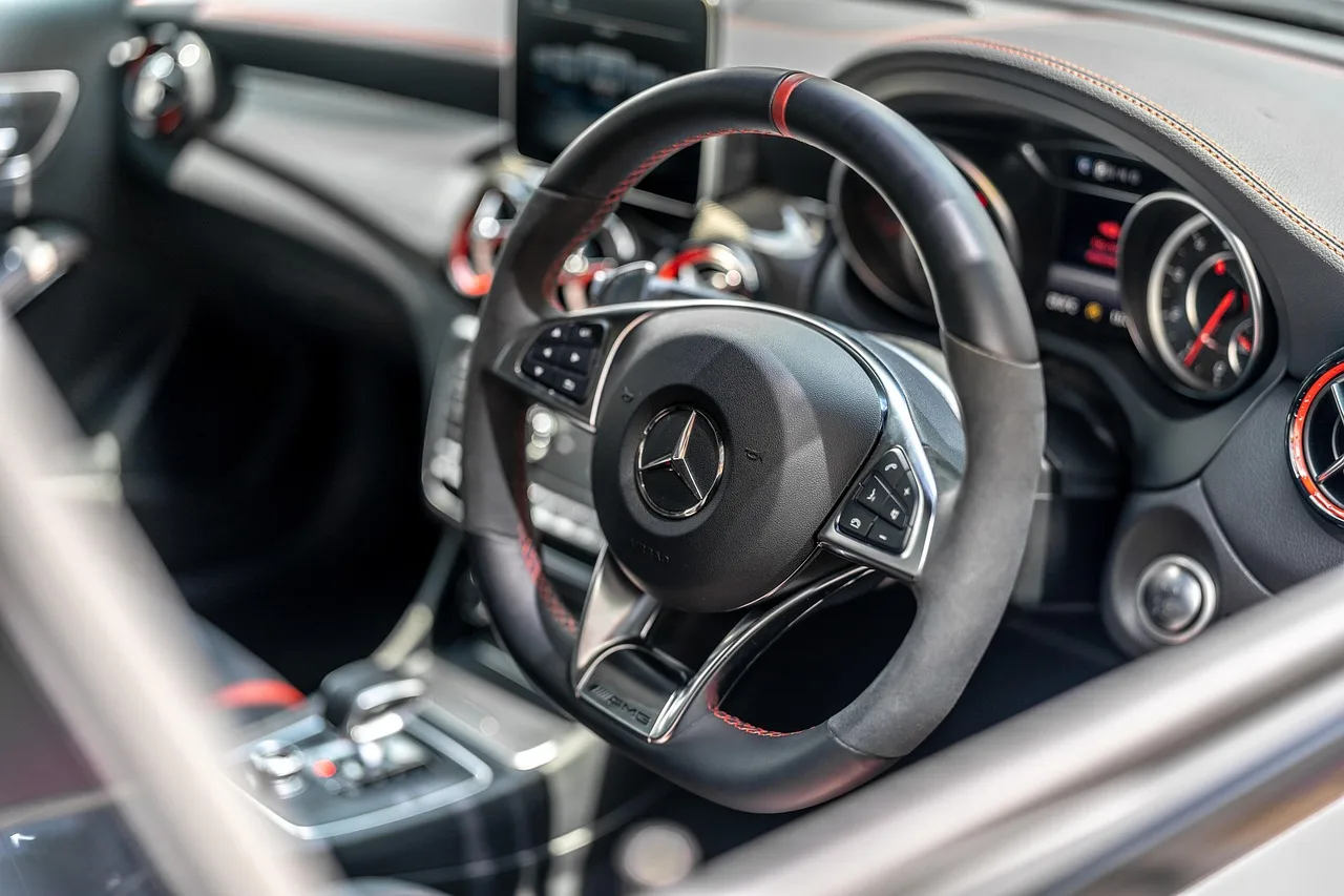 El Mercedes-AMG CLA 45 EV llega con tres motores axiales y una aceleración de infarto