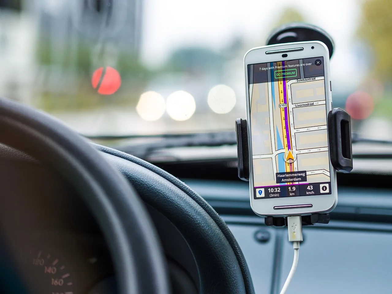 Waze se vuelve más inteligente: Gemini AI, modo moto y rutas a tu medida