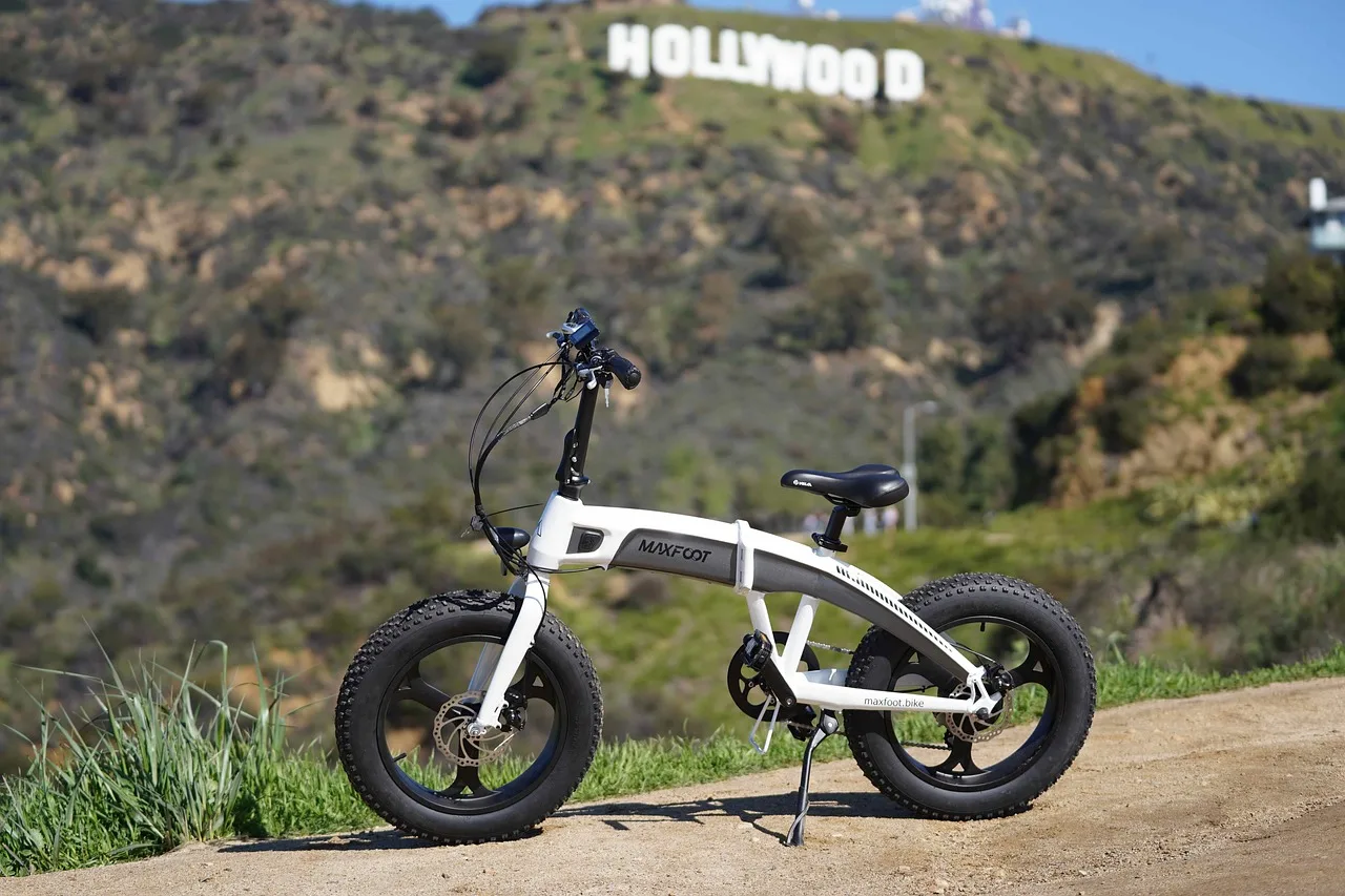 Yadea saca pecho en Eurobike 2026 con dos nuevas e-bikes: la Como y la Rover