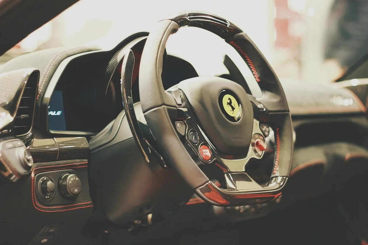 40 millones por el primer Ferrari eléctrico que todavía no pueden llevarse a casa